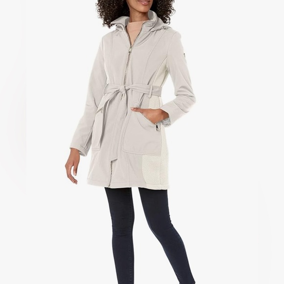 Guess Jackets & Blazers - NWT Guess trenchcoat